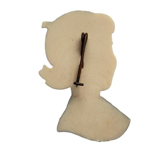 BROWNIE Plastic Pin 1950s Collectible Figural Girl Scout Brooch Celluloid Badge - Picture 5 of 5